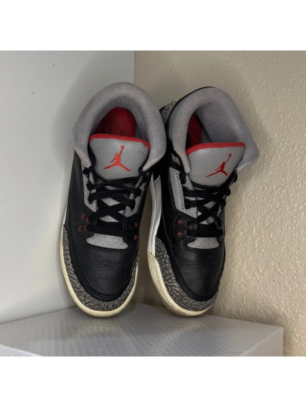 Nike Air Jordan 3 Retro Black Cement 2018 854261-001 Youth Size 7Y No Box